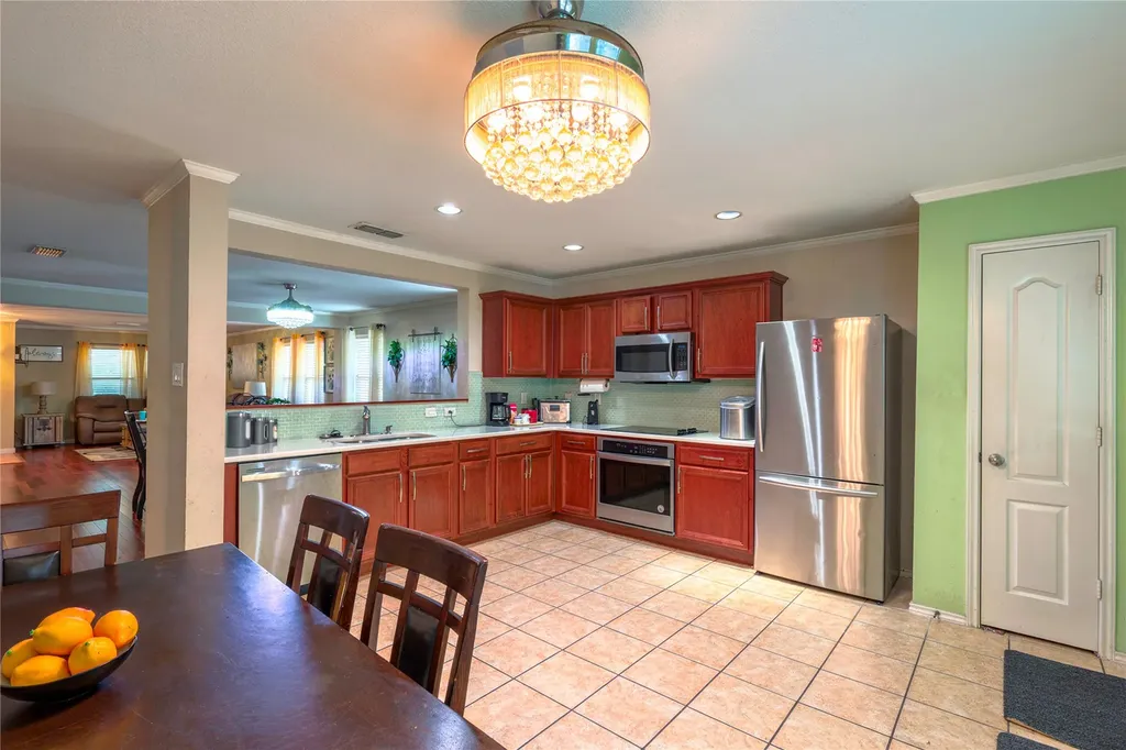 8017 Sartain Drive Fort Worth TX 76120