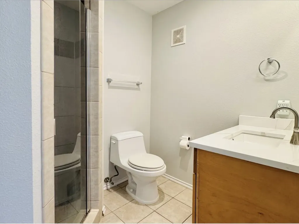 4616 W Lovers Lane Dallas TX 75209