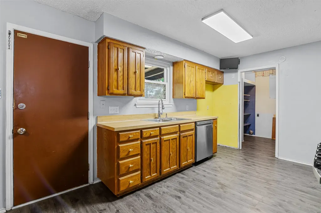 4210 Snow Mass Drive Arlington TX 76016