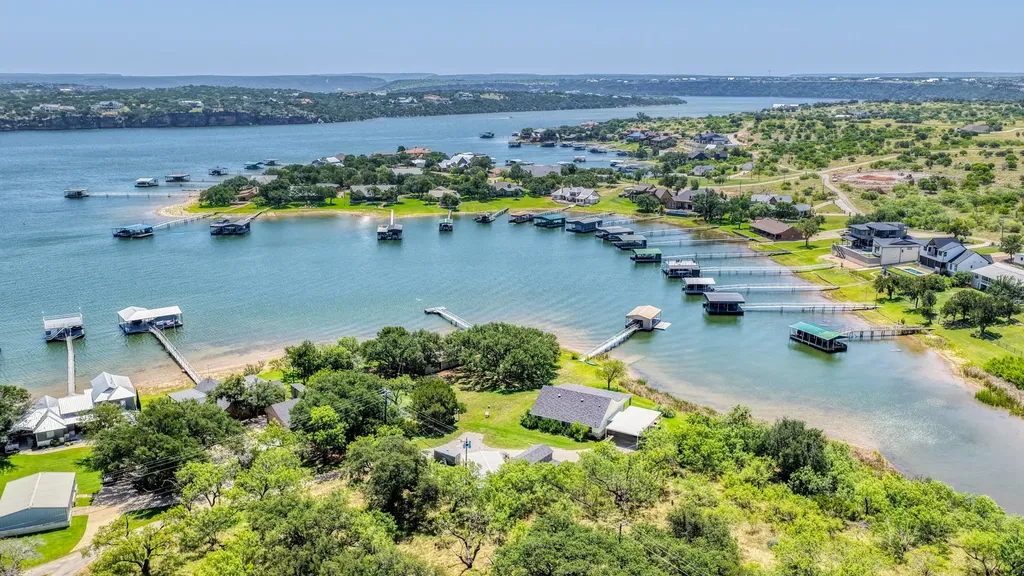 1011 Firewheel Trail Graford TX 76449