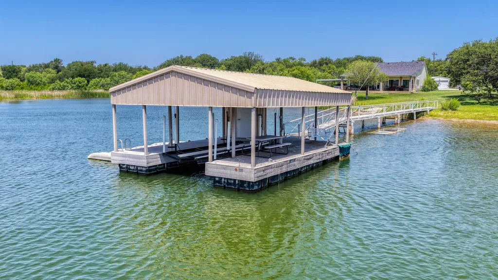 1011 Firewheel Trail Graford TX 76449