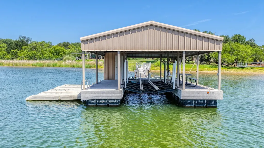 1011 Firewheel Trail Graford TX 76449