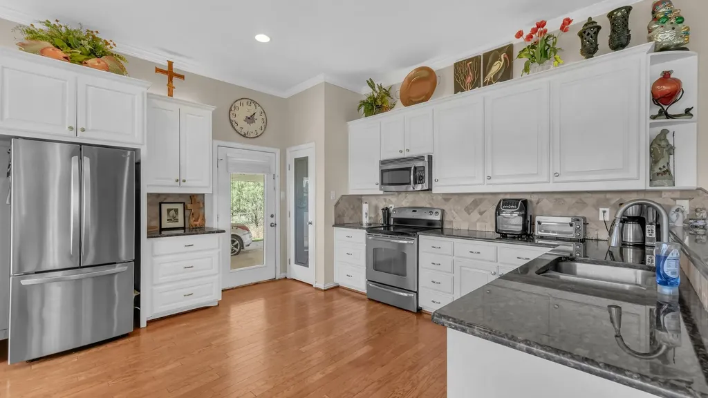1011 Firewheel Trail Graford TX 76449