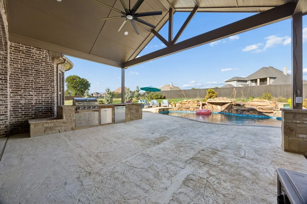 1000 Braewood Court Oak Point TX 75068