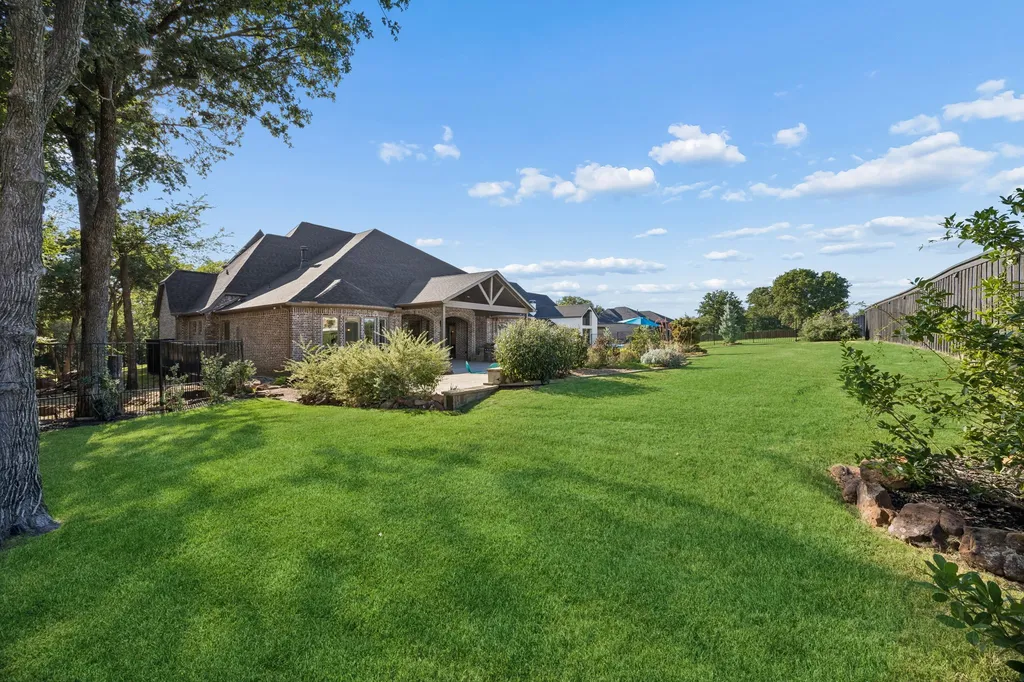 1000 Braewood Court Oak Point TX 75068