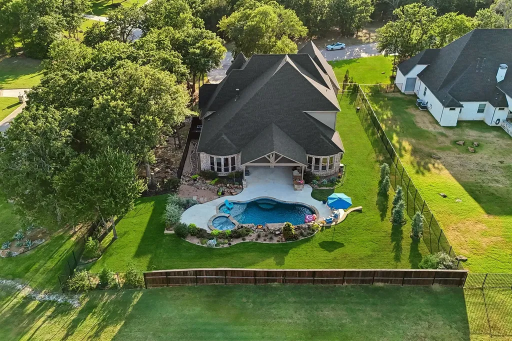 1000 Braewood Court Oak Point TX 75068