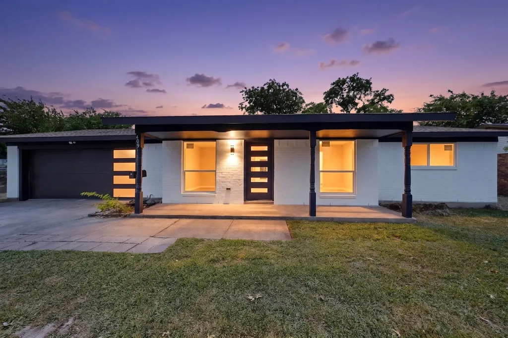 409 Opal Street Saginaw TX 76179
