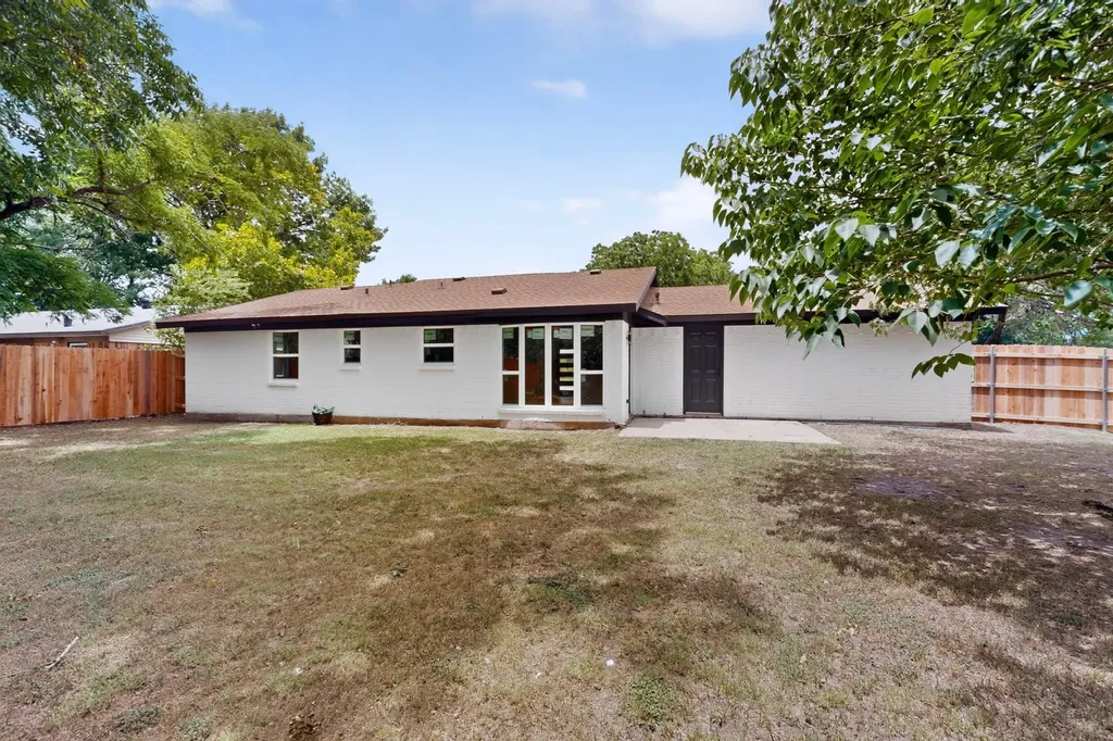 409 Opal Street Saginaw TX 76179