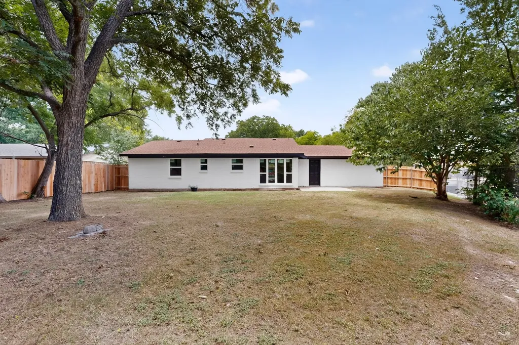 409 Opal Street Saginaw TX 76179
