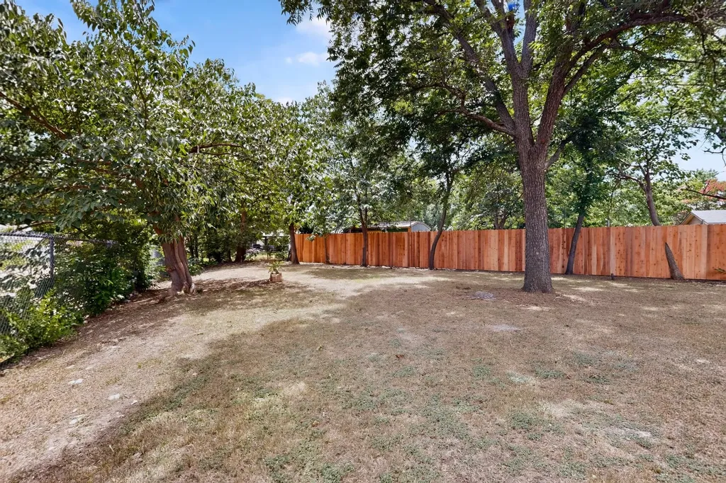 409 Opal Street Saginaw TX 76179