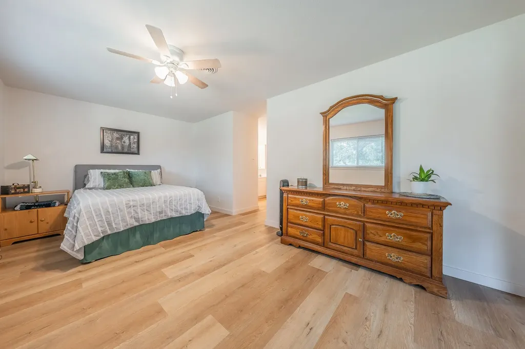 506 E Huitt Lane Euless TX 76040