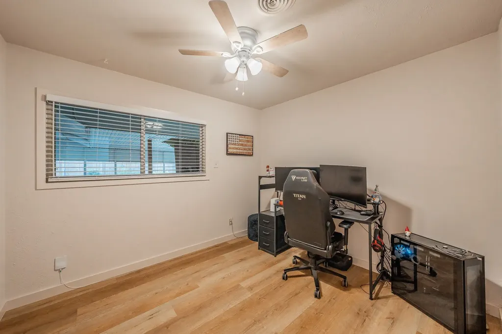 506 E Huitt Lane Euless TX 76040