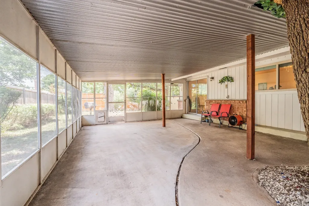 506 E Huitt Lane Euless TX 76040
