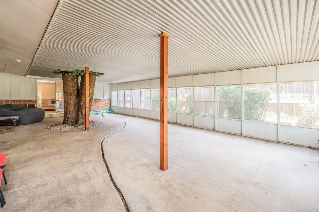 506 E Huitt Lane Euless TX 76040