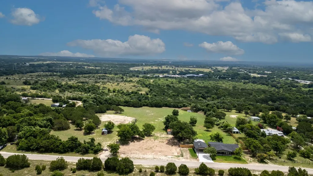234 County Road 3400 Lampasas TX 76550