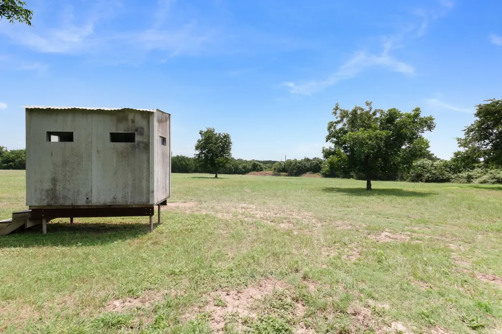 234 County Road 3400 Lampasas TX 76550