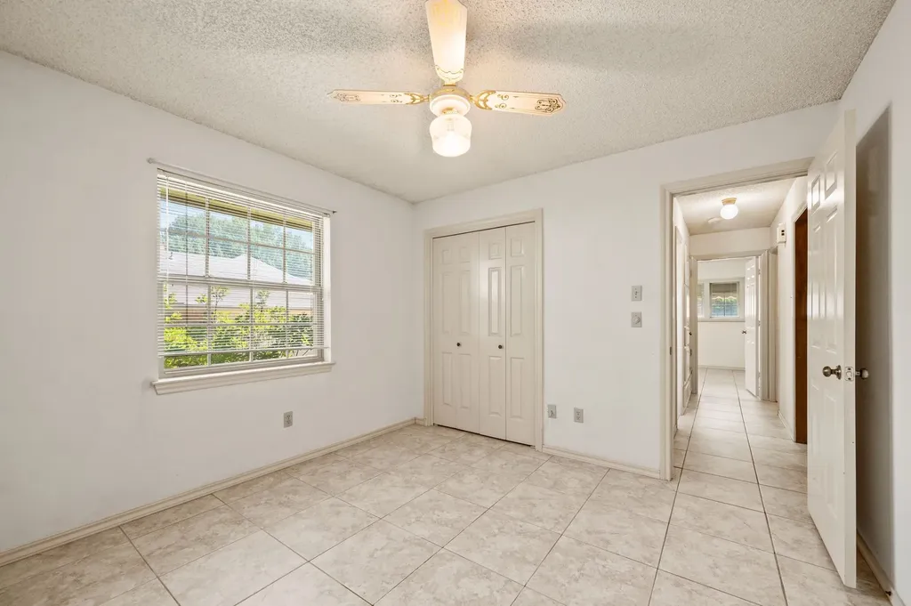 4321 Waycross Drive Arlington TX 76016