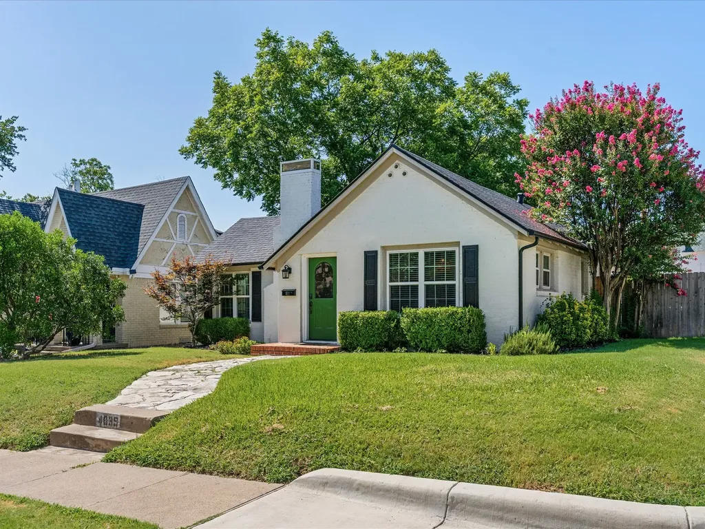 4039 El Campo Avenue Fort Worth TX 76107