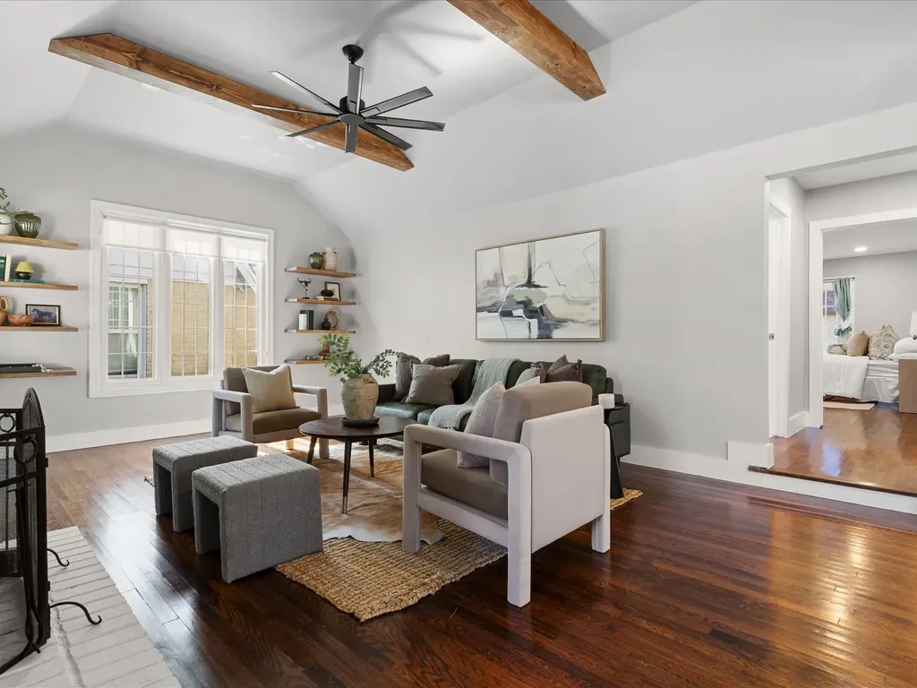 4039 El Campo Avenue Fort Worth TX 76107