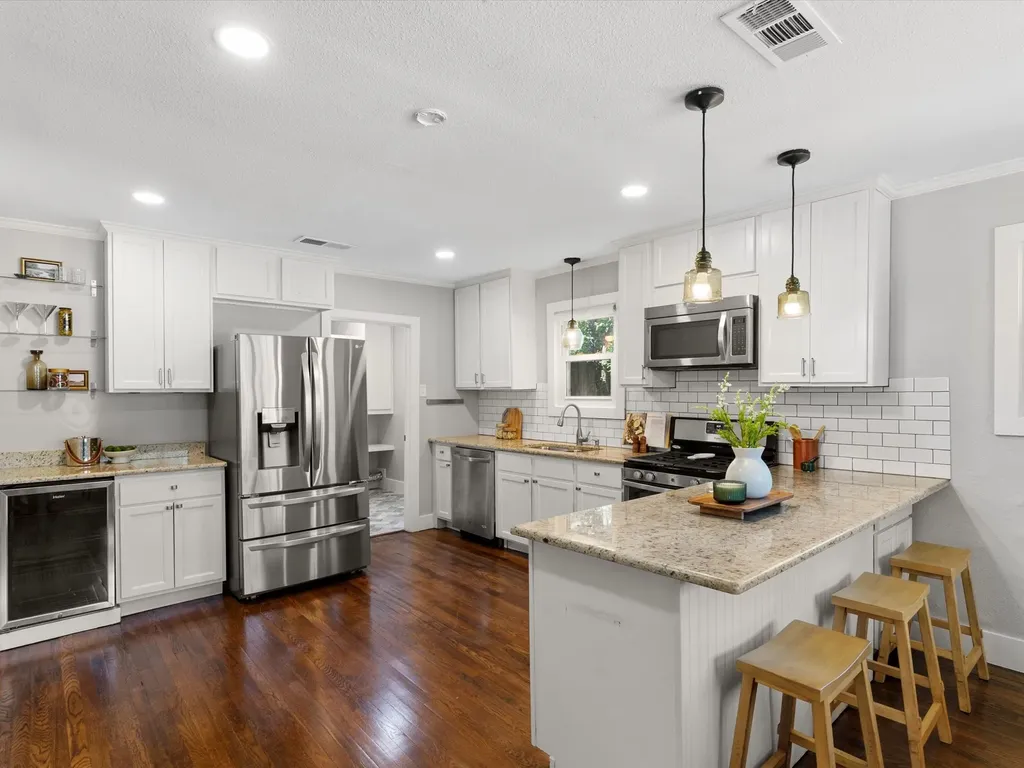 4039 El Campo Avenue Fort Worth TX 76107