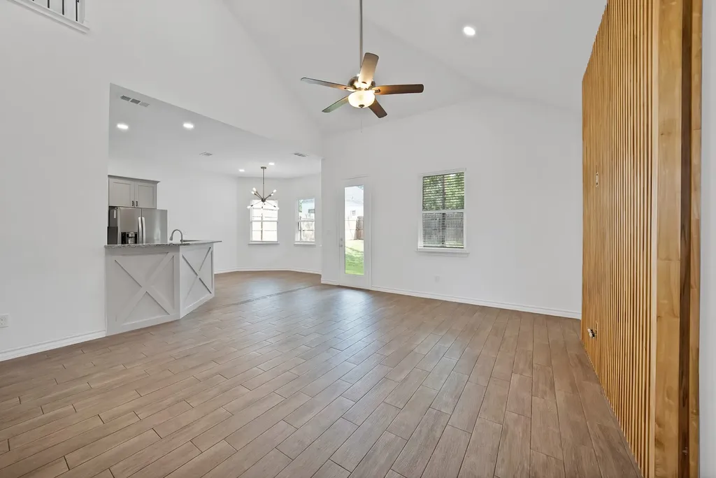 1008 20th Street Fort Worth TX 76164
