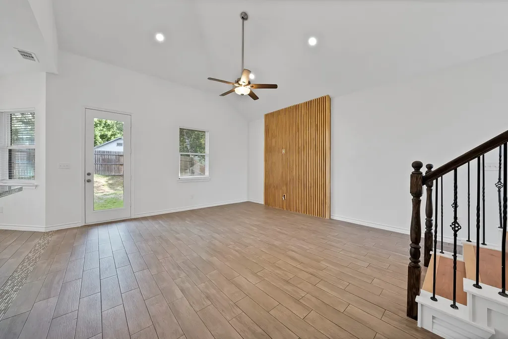 1008 20th Street Fort Worth TX 76164