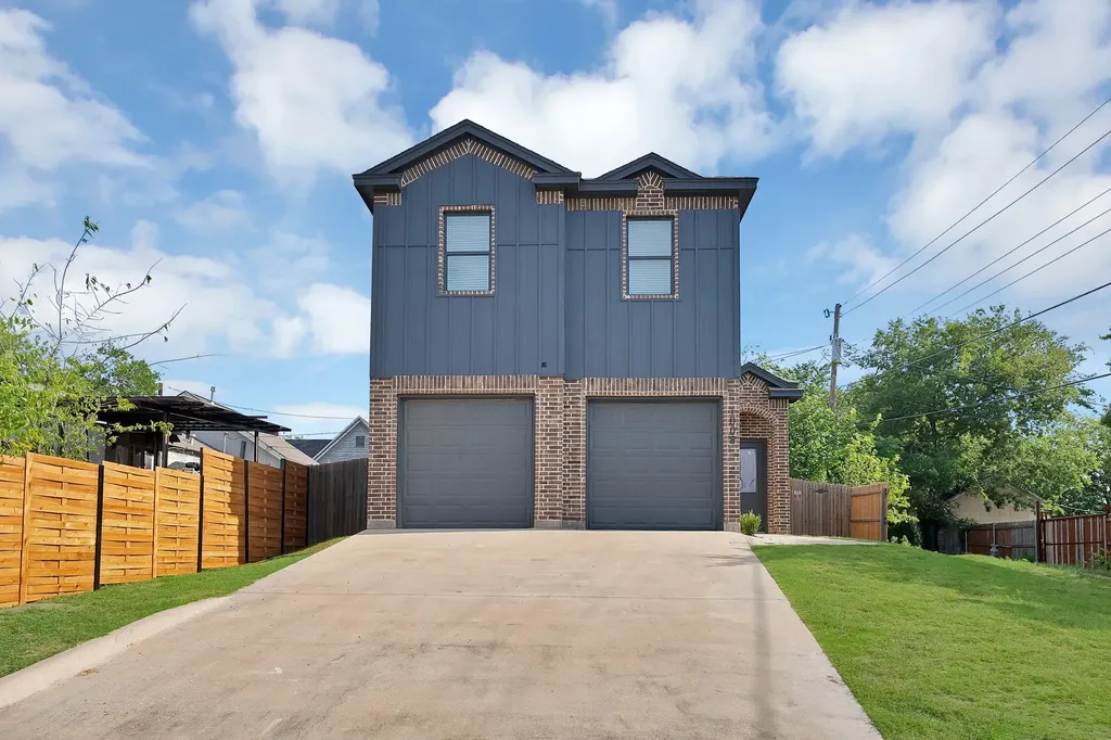 1008 20th Street Fort Worth TX 76164