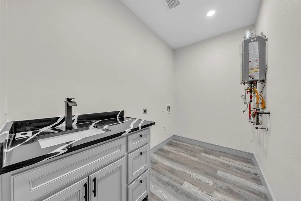 2740 Canton Drive Fort Worth TX 76112