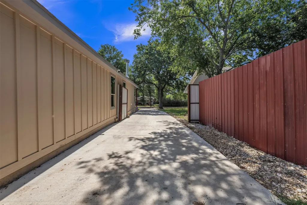 2740 Canton Drive Fort Worth TX 76112