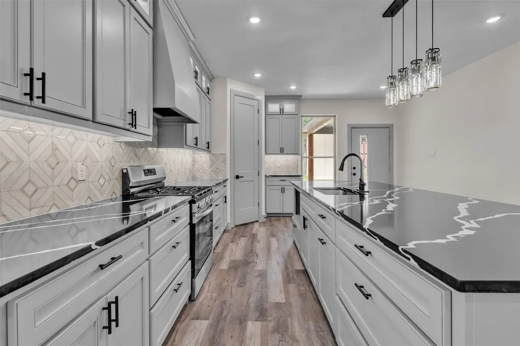 2740 Canton Drive Fort Worth TX 76112