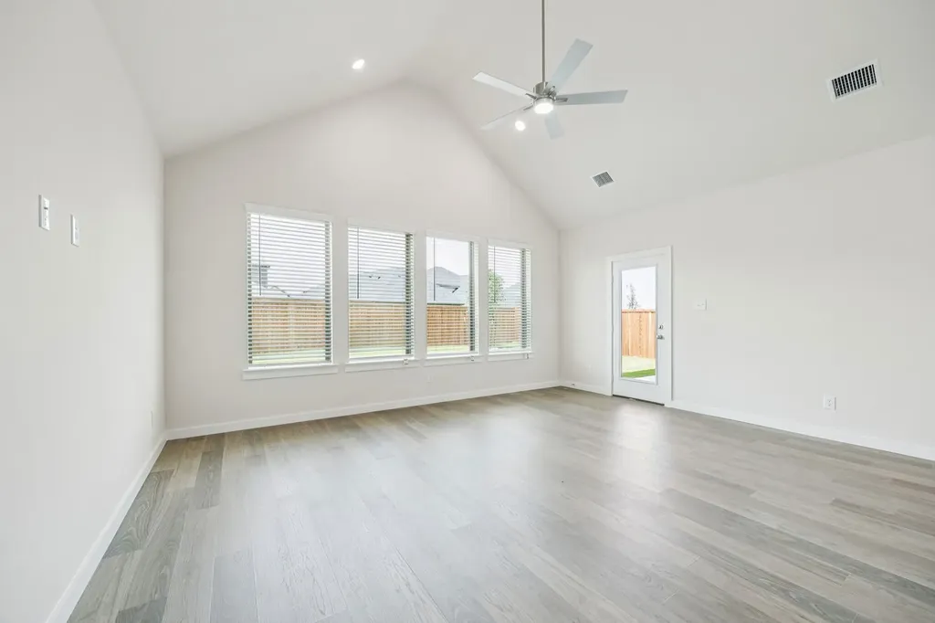 909 Bright Acre Trail Lavon TX 75166