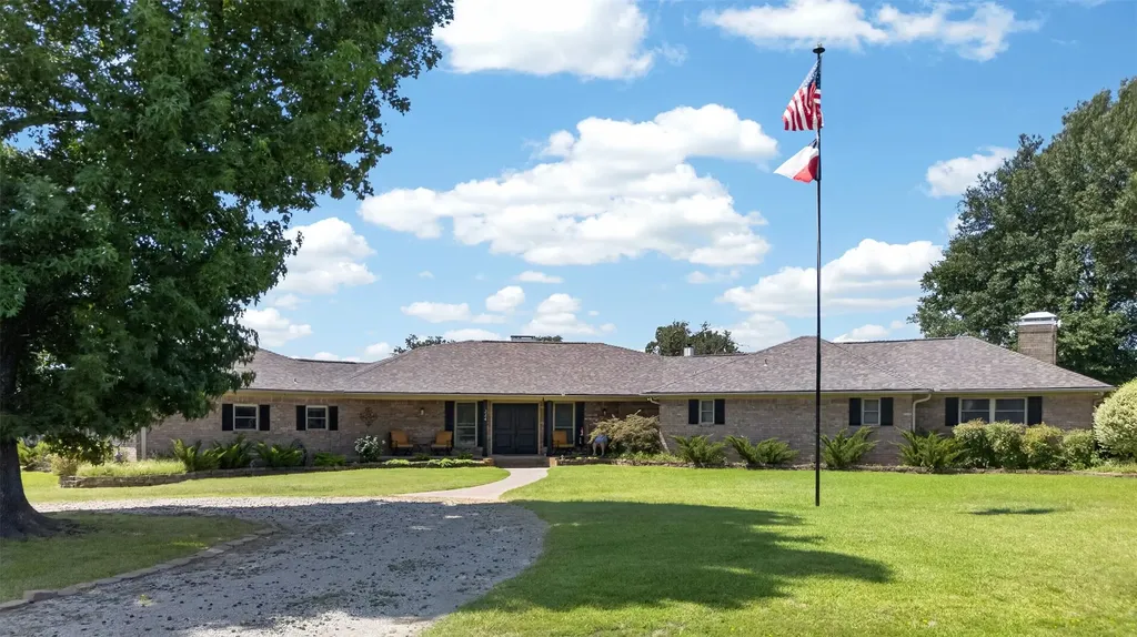 224 Private Road 6243 Canton TX 75103