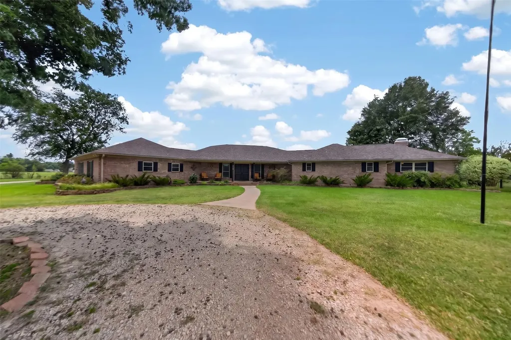 224 Private Road 6243 Canton TX 75103