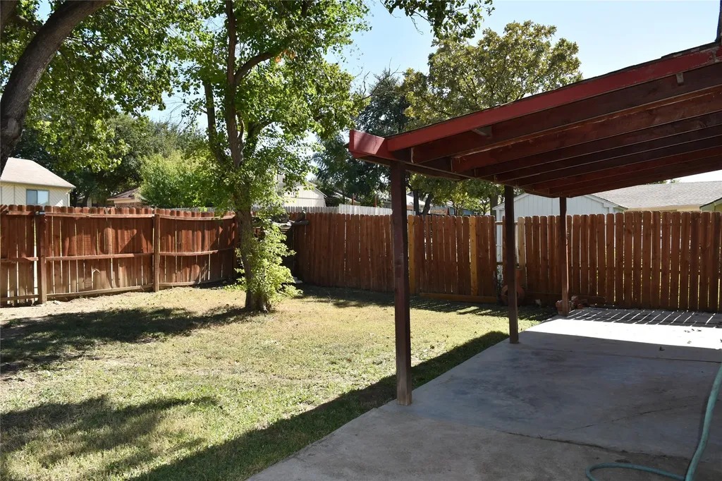 2014 High Bluff Drive Garland TX 75041