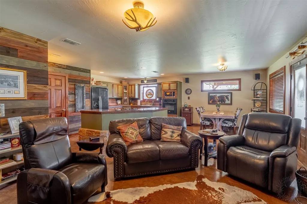 7744 Wd Court Lipan TX 76462