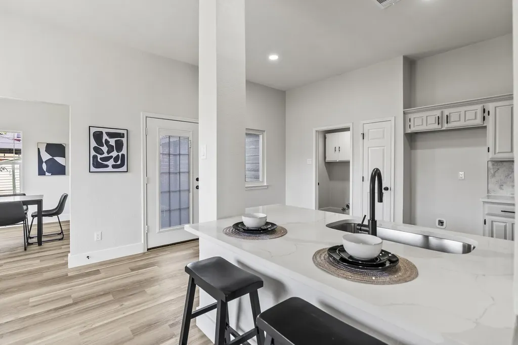 4822 Mize Court Rowlett TX 75088