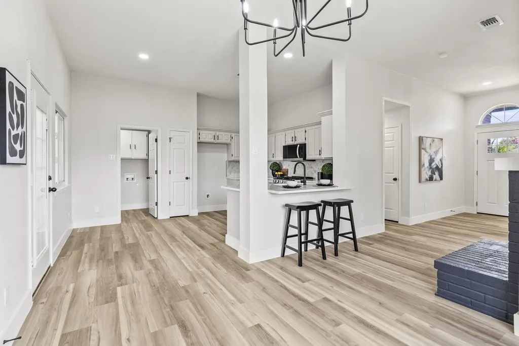 4822 Mize Court Rowlett TX 75088