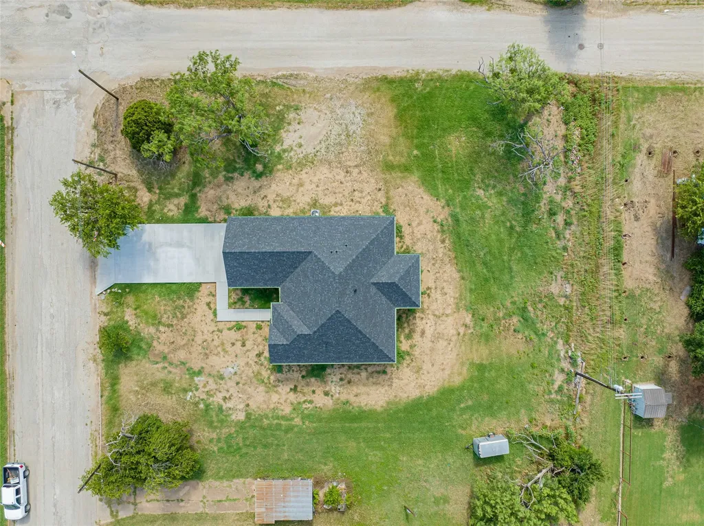 614 W Wheeler Street Breckenridge TX 76424