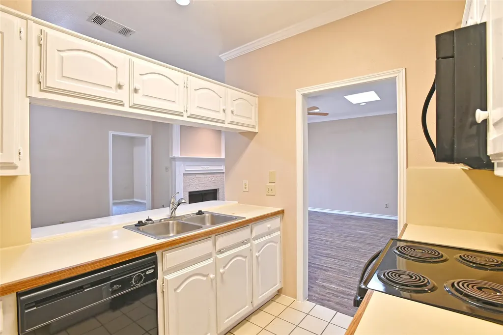 145 E Windsor Drive Denton TX 76209