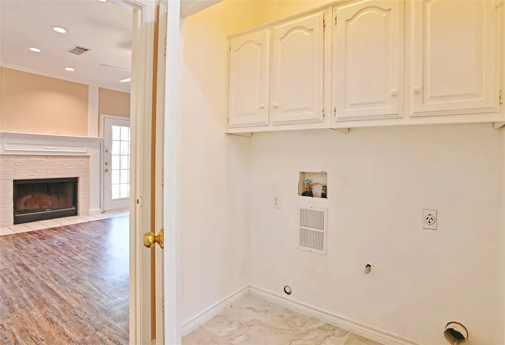 145 E Windsor Drive Denton TX 76209