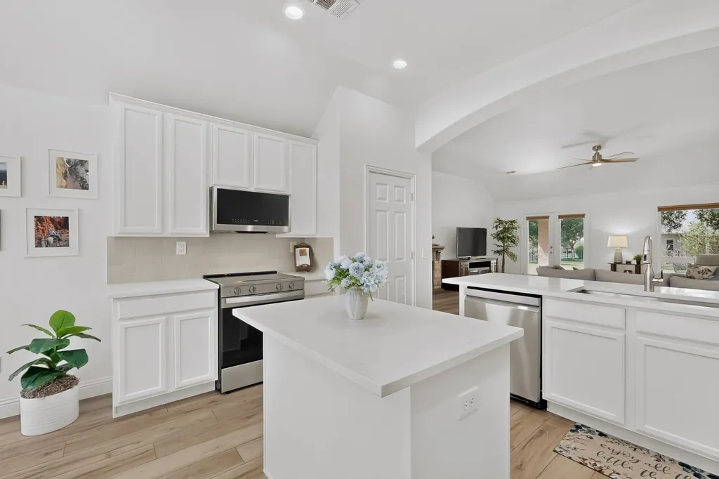 12001 Lockhart Court Denton TX 76207