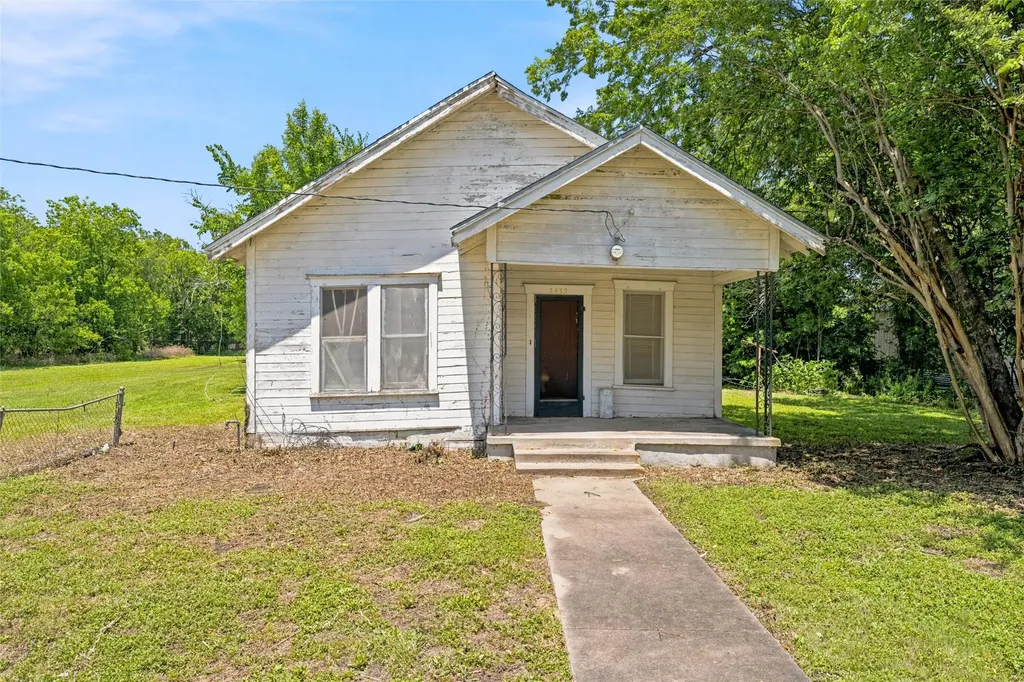 2432 S 9th Street Waco TX 76706