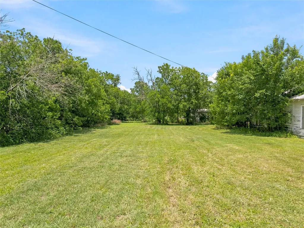 2432 S 9th Street Waco TX 76706
