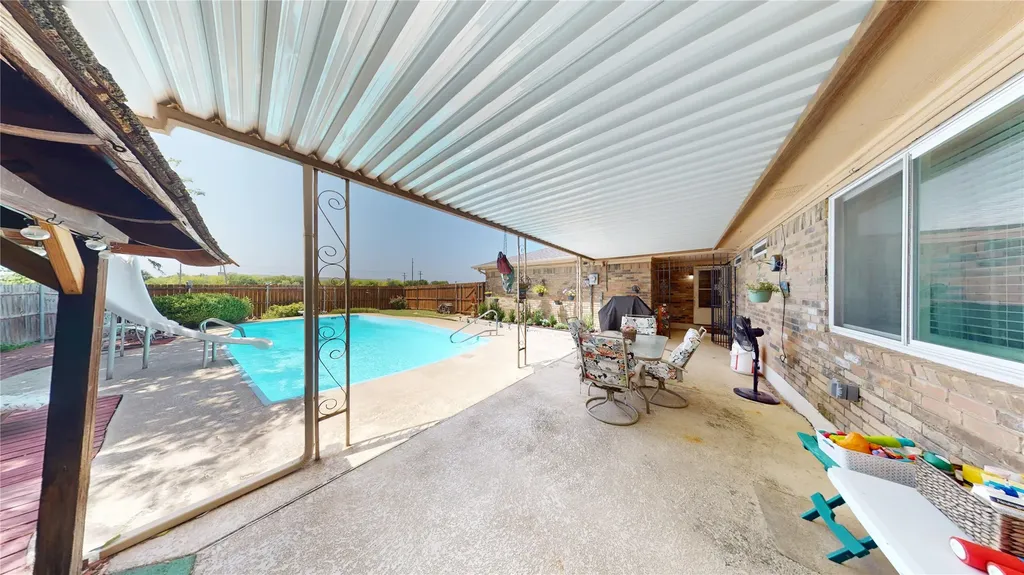 2138 Wellington Drive Grand Prairie TX 75051