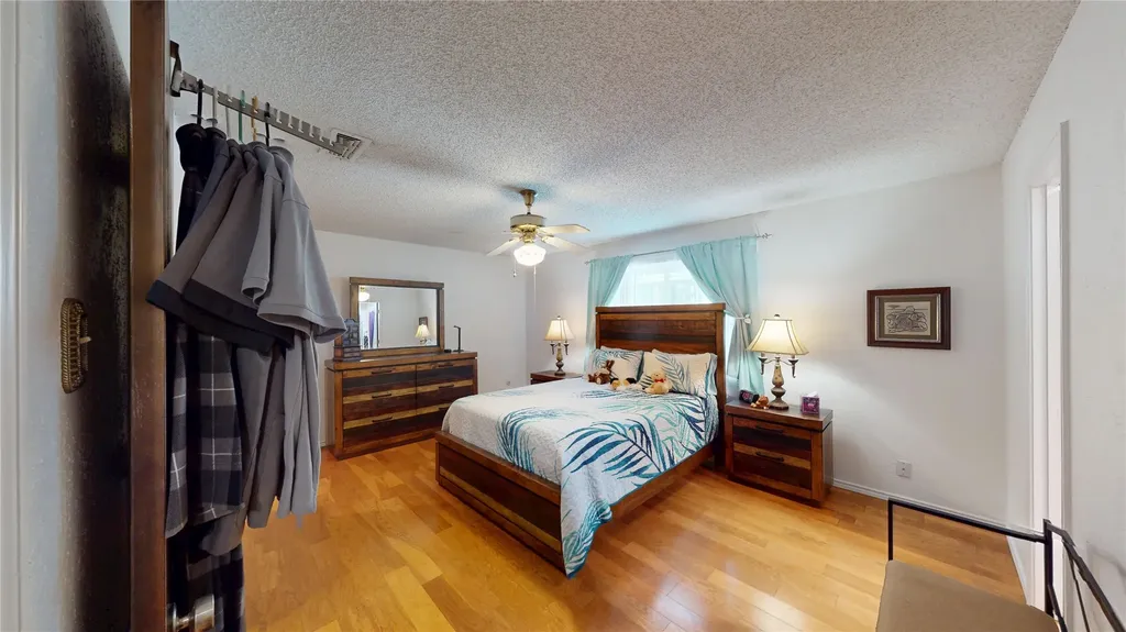 2138 Wellington Drive Grand Prairie TX 75051