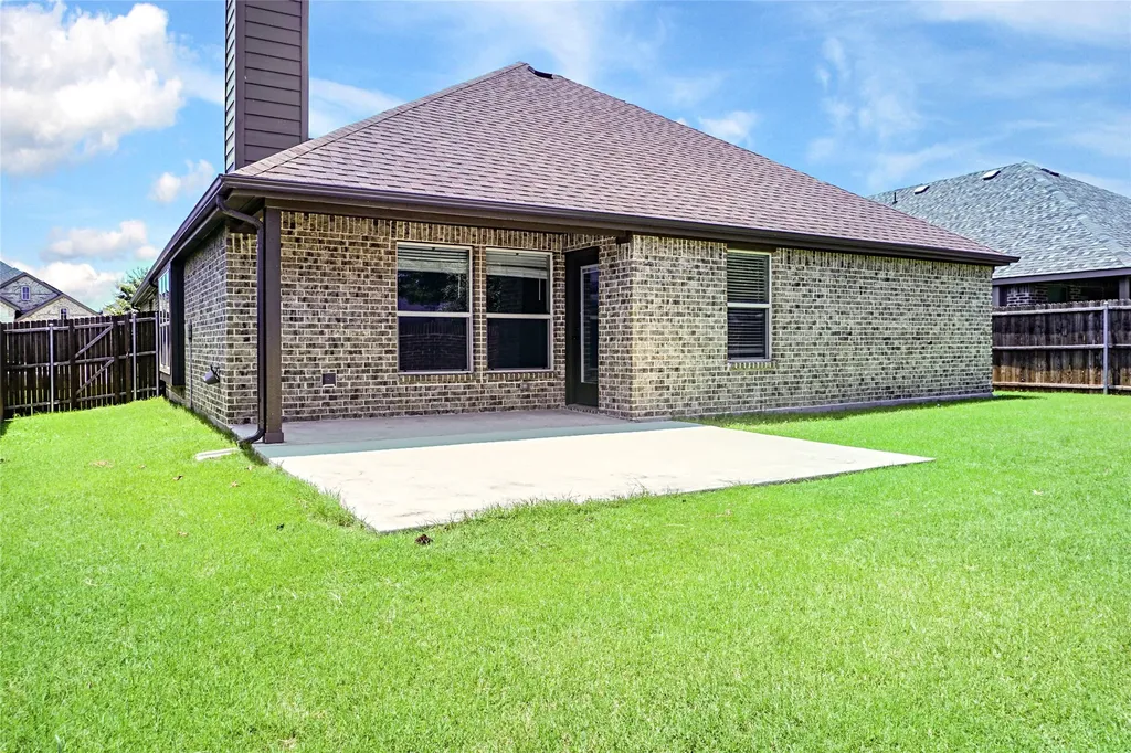2636 Freemon Place Grand Prairie TX 75052