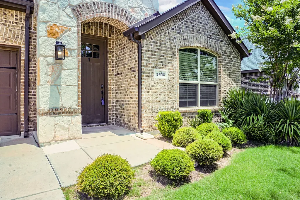 2636 Freemon Place Grand Prairie TX 75052
