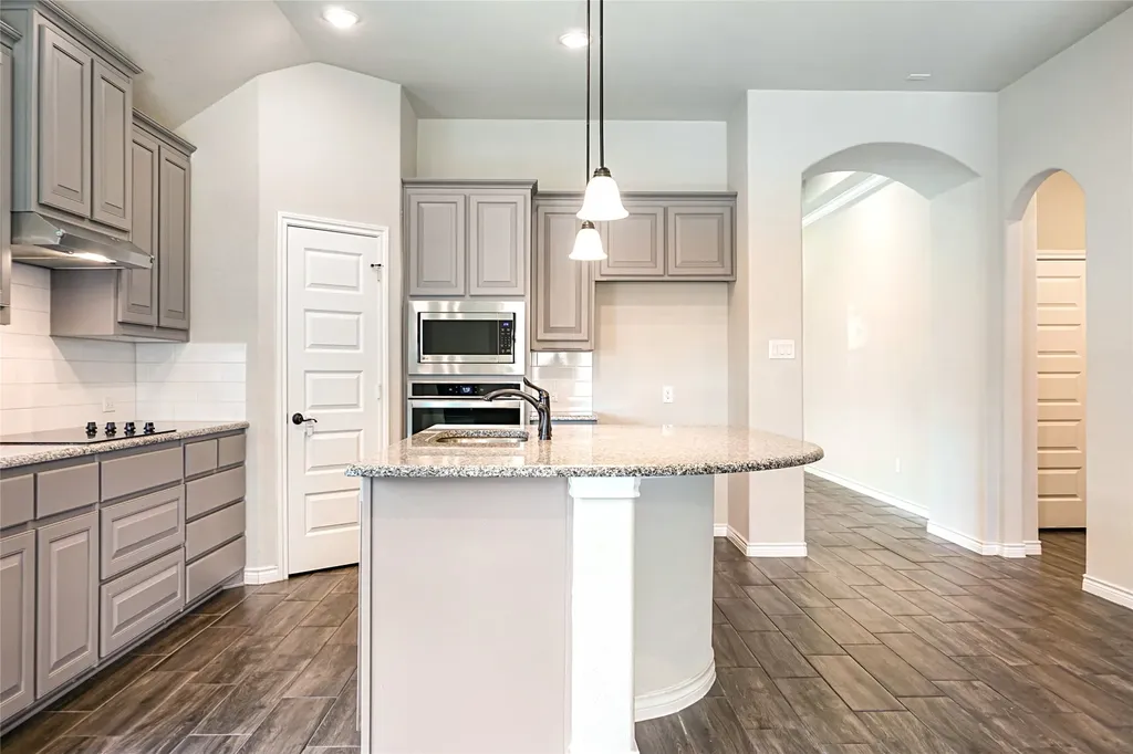 2636 Freemon Place Grand Prairie TX 75052