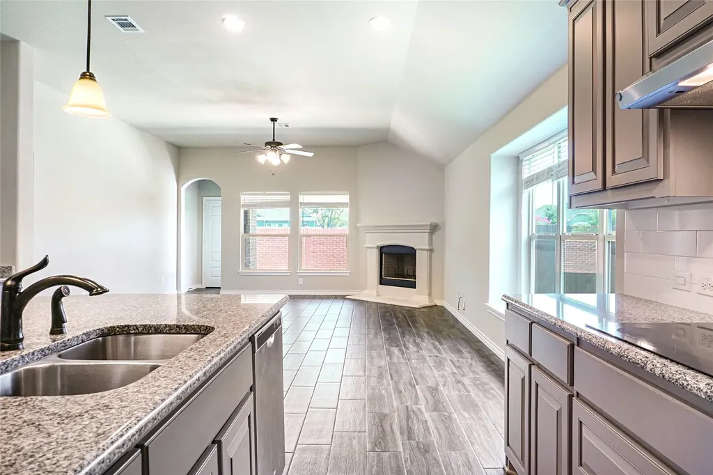 2636 Freemon Place Grand Prairie TX 75052