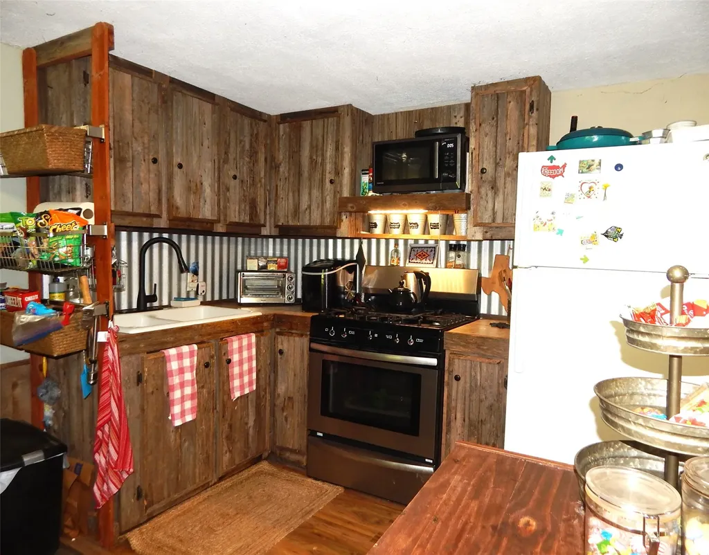 8909 Fm 1795 Big Sandy TX 75755